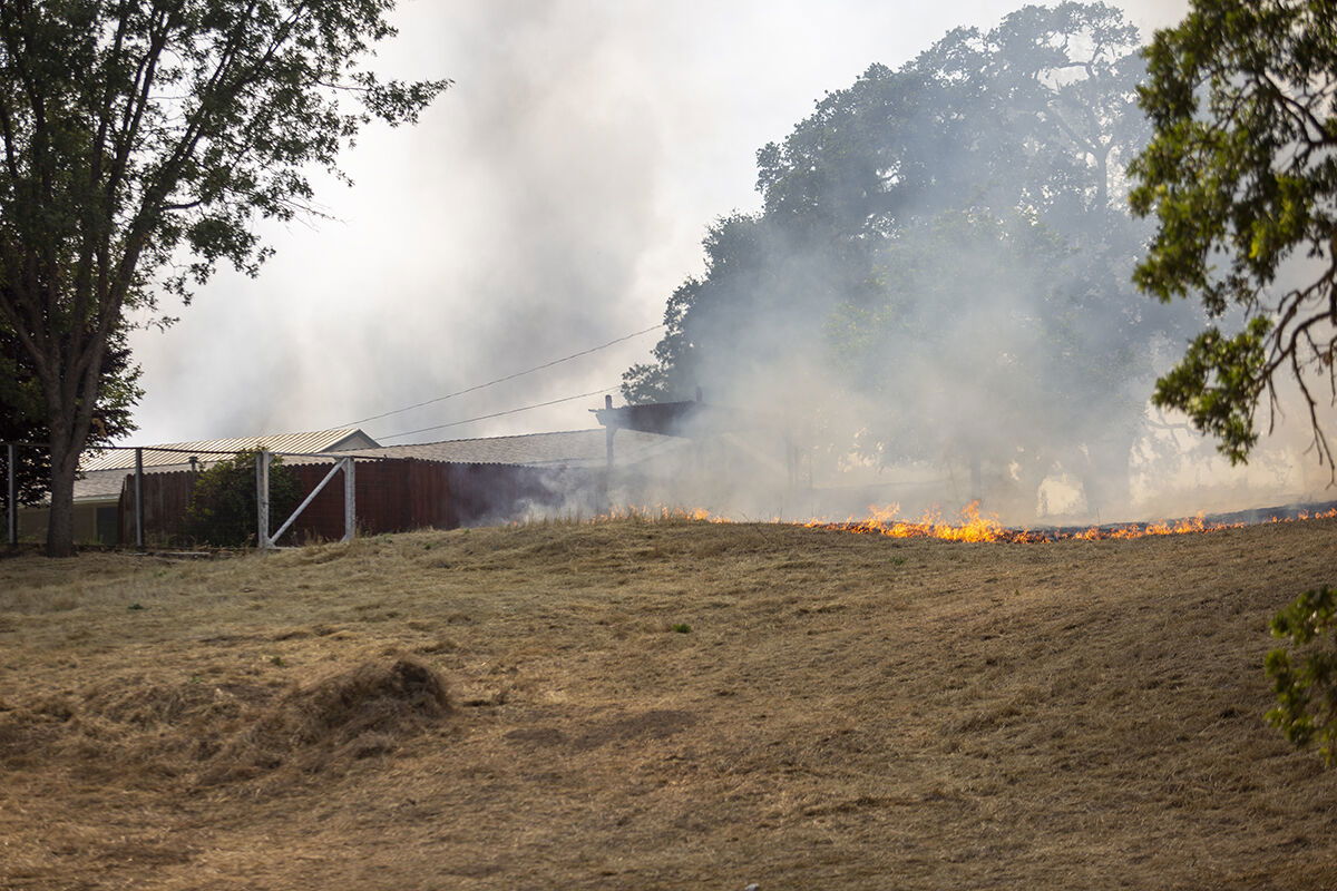2020 Atascadero Brush Fire 1