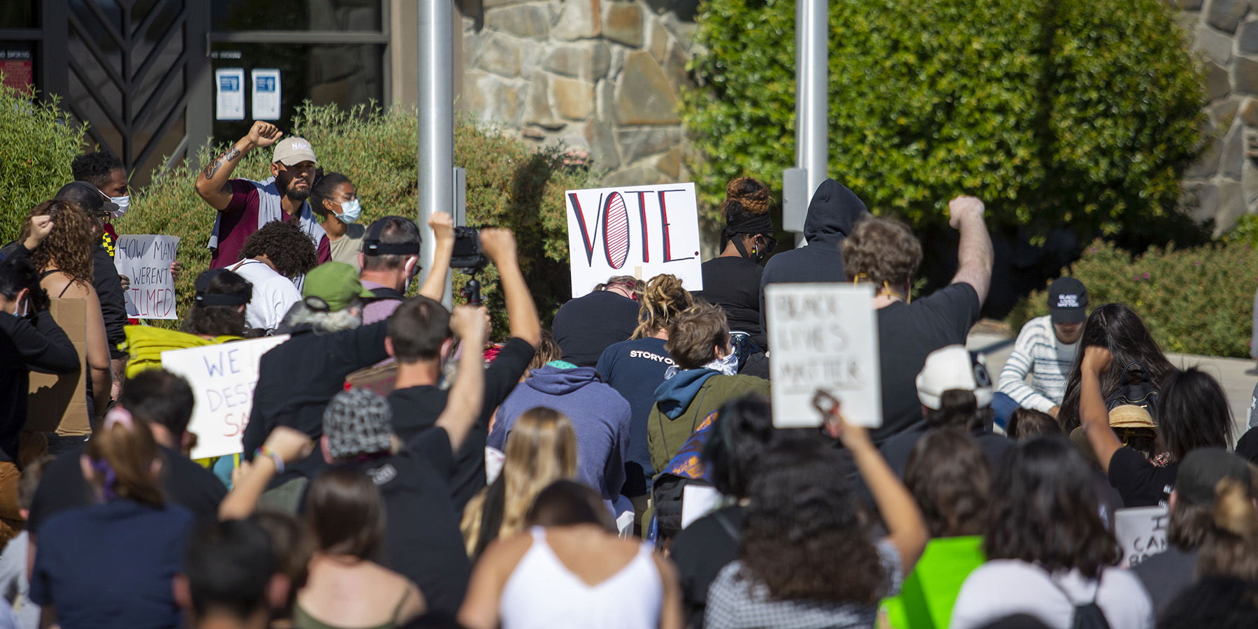 Locals Rally for Peace in Atascadero
