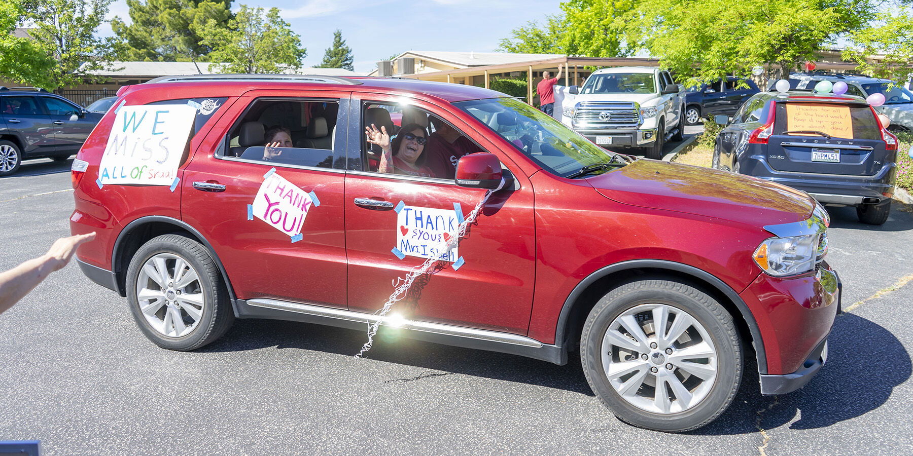 Roadrunners Rally to Appreciate their Extended Family