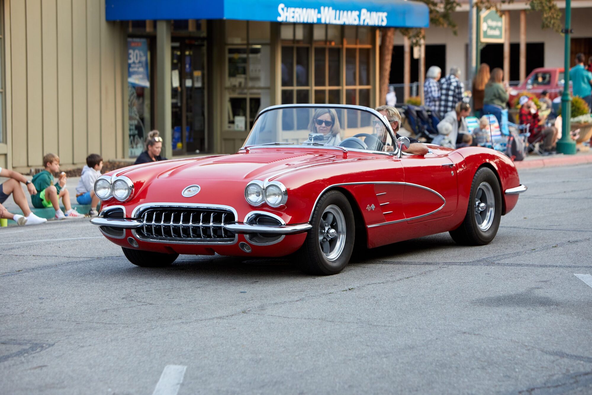 Hot El Camino Cruise Nite and Dancing in the Streets