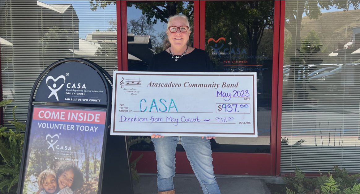 Atascadero Community Band presents local nonprofit with donation