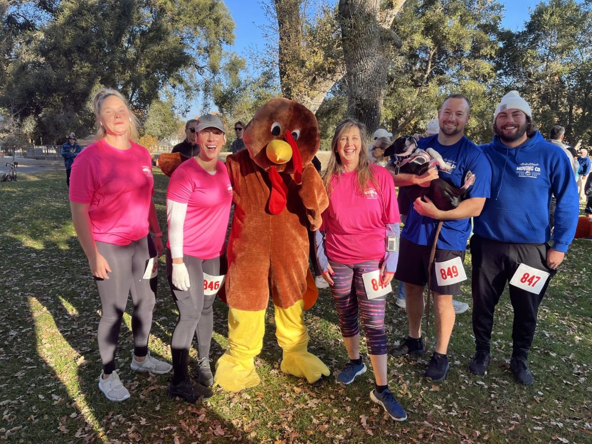 ECHO’s Annual Turkey Trot returns to Atascadero Lake Park on Thanksgiving morning