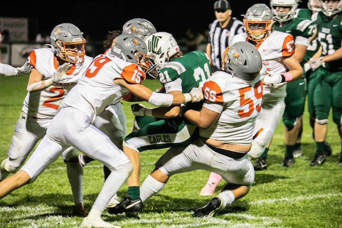 Greyhounds remain undefeated as they edge out Eagles under Friday night lights
