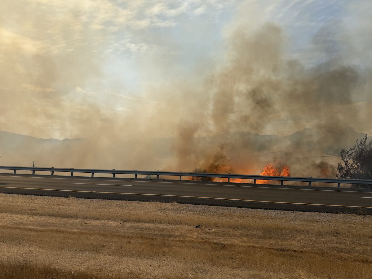 Be Advised: Vegetation Fire reported near Santa Margarita