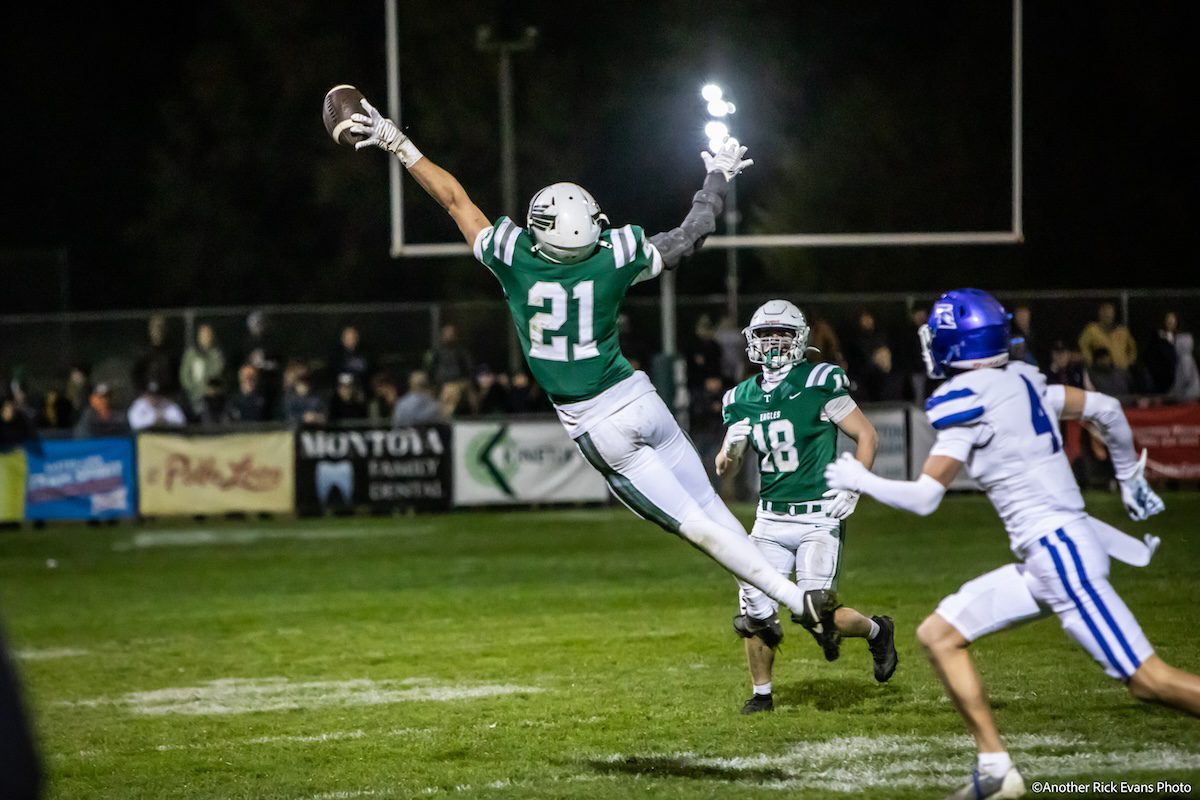 Templeton’s Eagles fall short in bid for Central Section football title