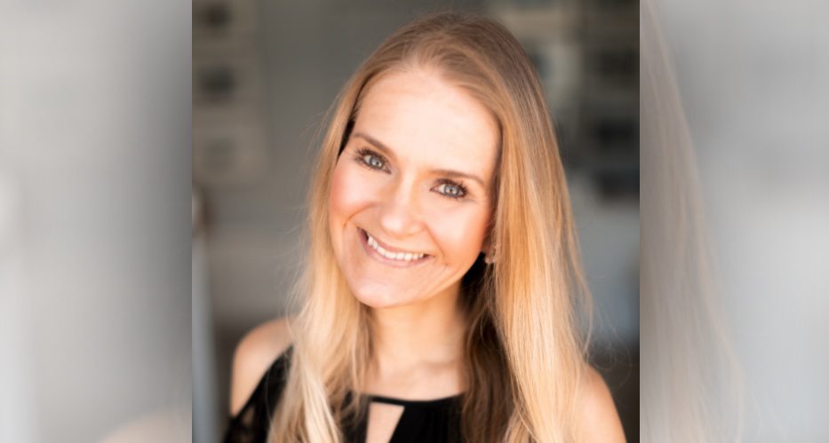 Local author and award-winning professor releases new book on goal mastery