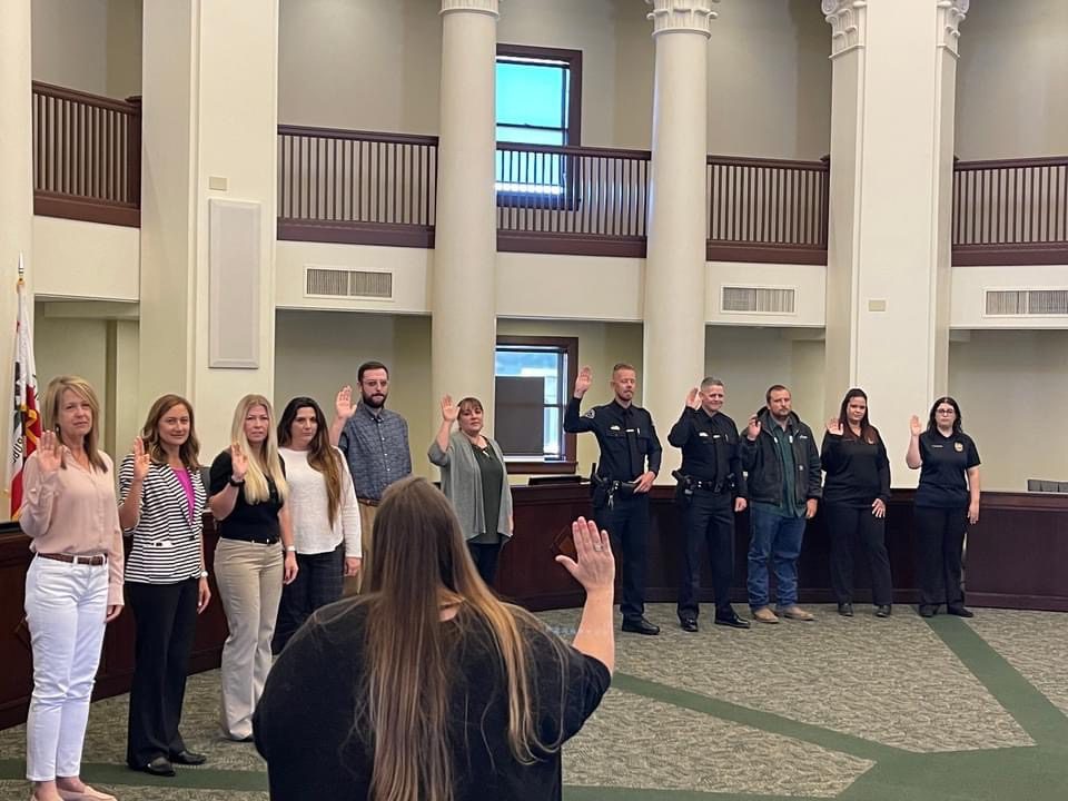 Atascadero’s New Hires, Promotions Take Oaths of Office