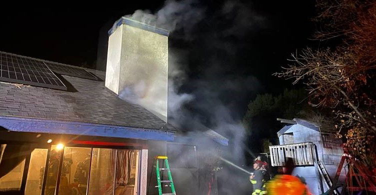 Atascadero Structure Fire on Aurora Road