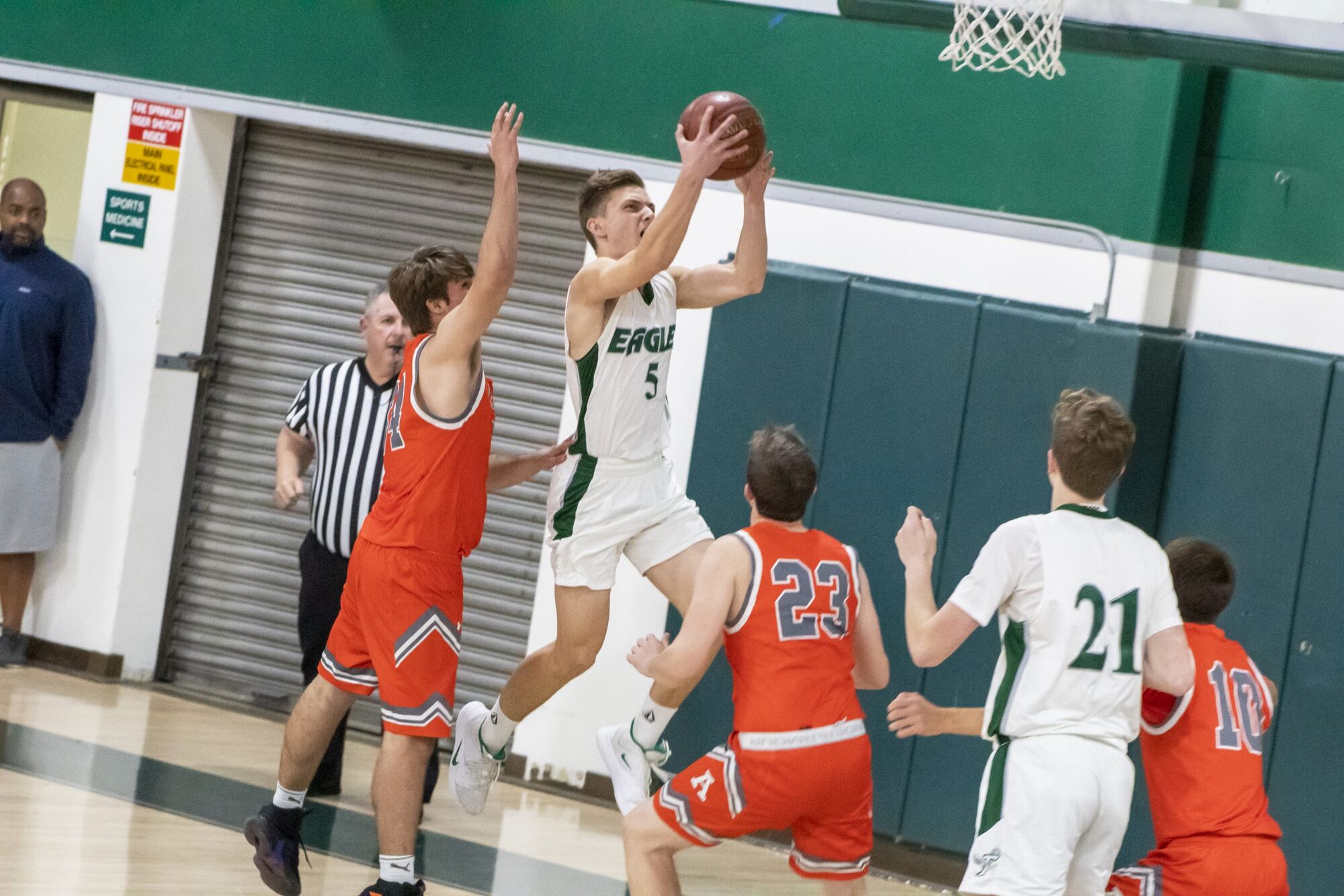 Eagles Fly Past Hounds