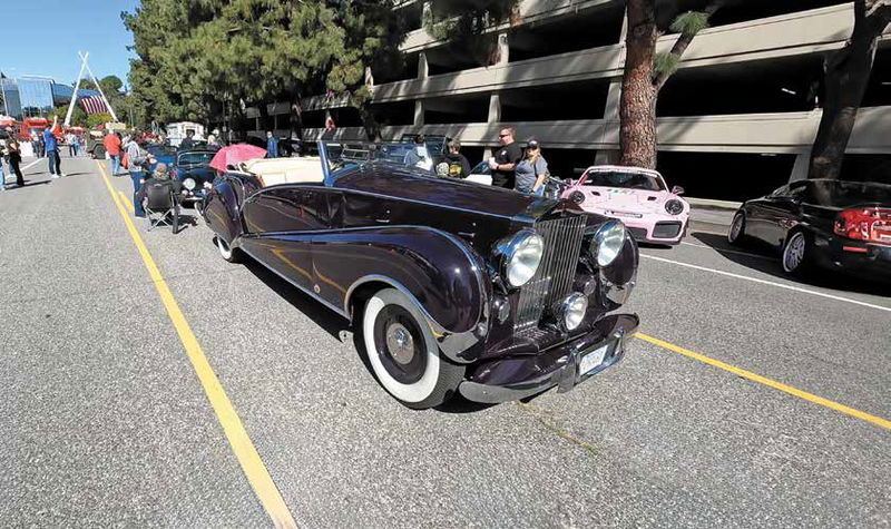 Grateful Hearts Benefits LAPD and LAFD