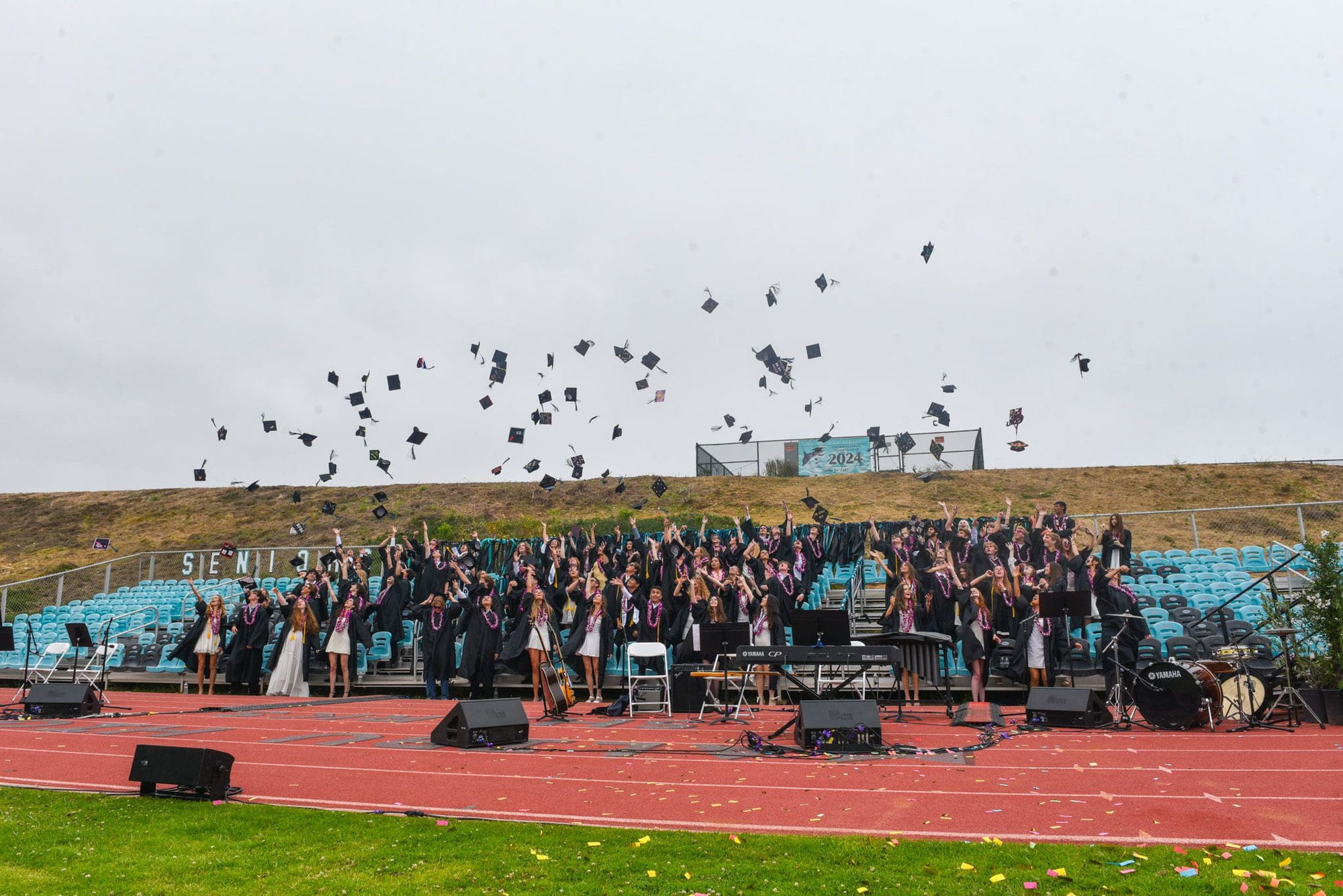102 students celebrated at Malibu High School’s graduation