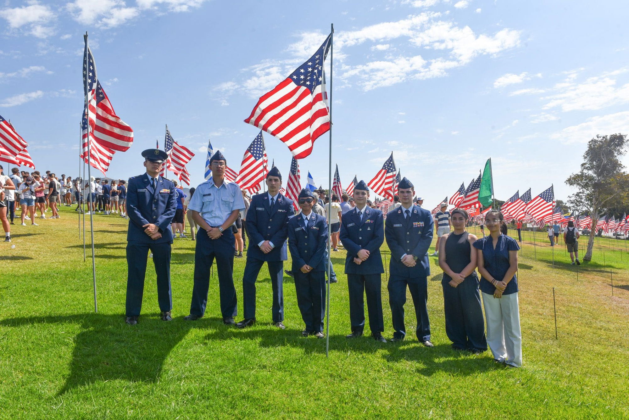 Honoring 9-11’s fallen heroes, Pepperdine installs its annual Waves of Flags on Saturday morning