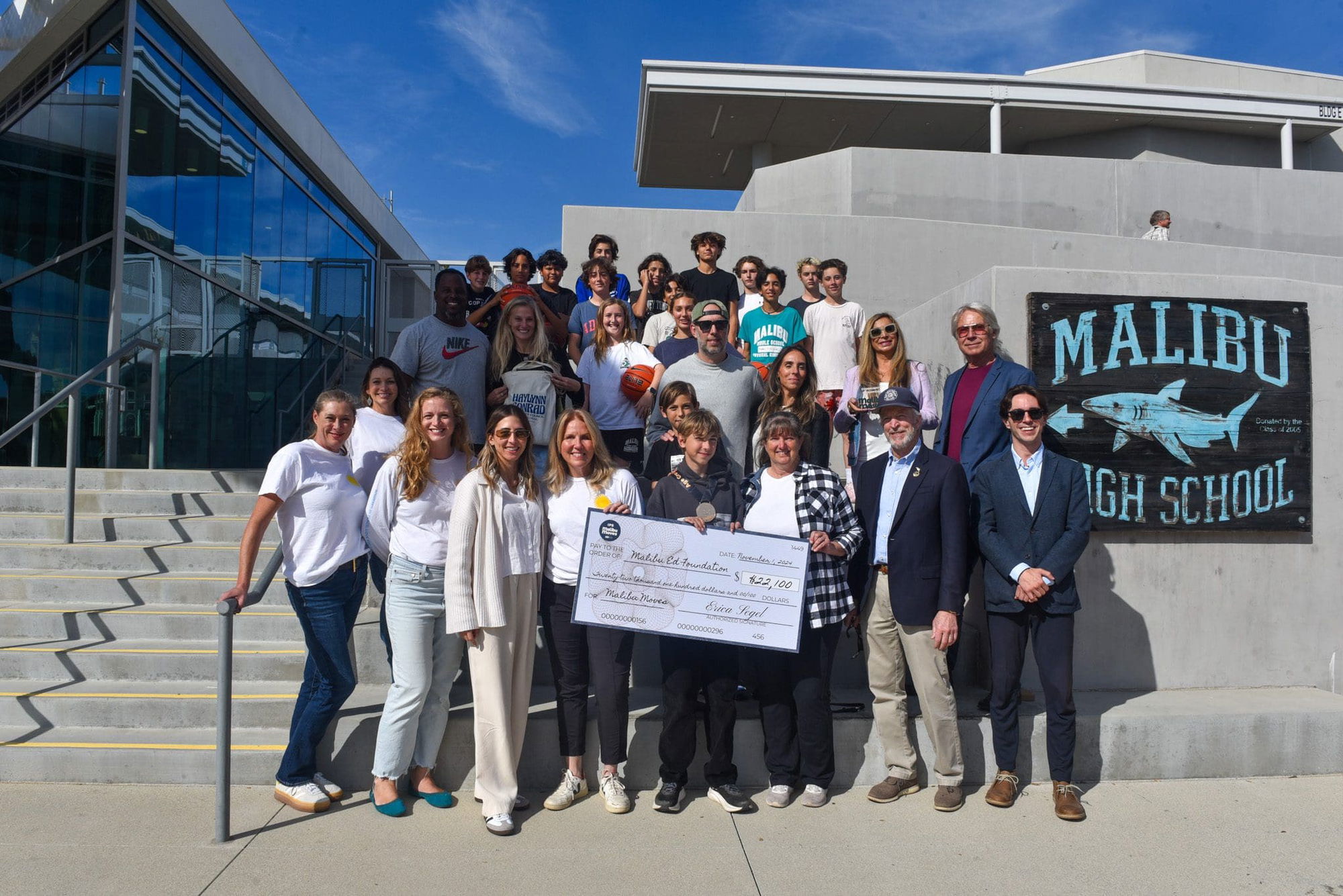 Inaugural running event earns $22,100 for the Malibu Education Foundation