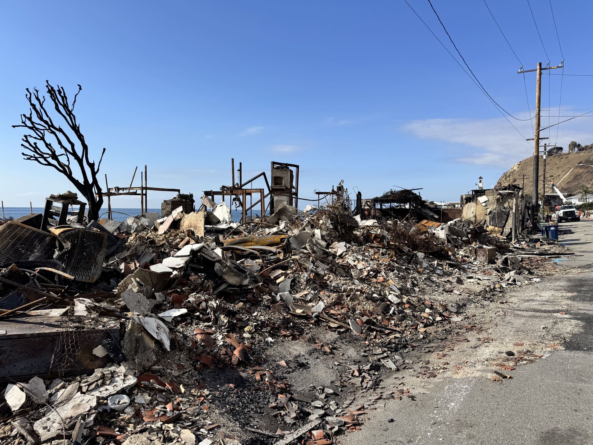 Malibu City Council to hold special meeting on fire debris removal