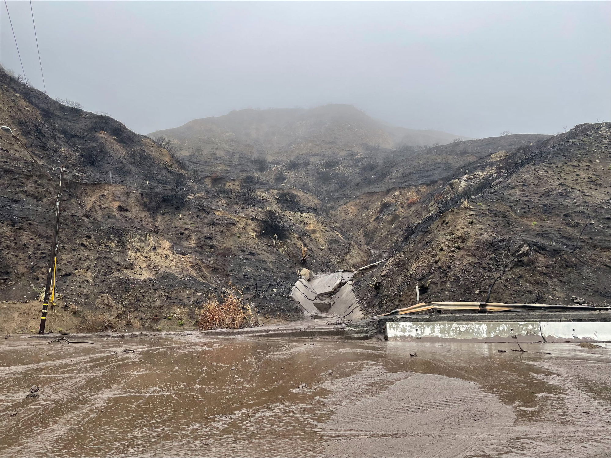 Severe storm brings flash flood warnings, mudslides and full PCH closure in Malibu