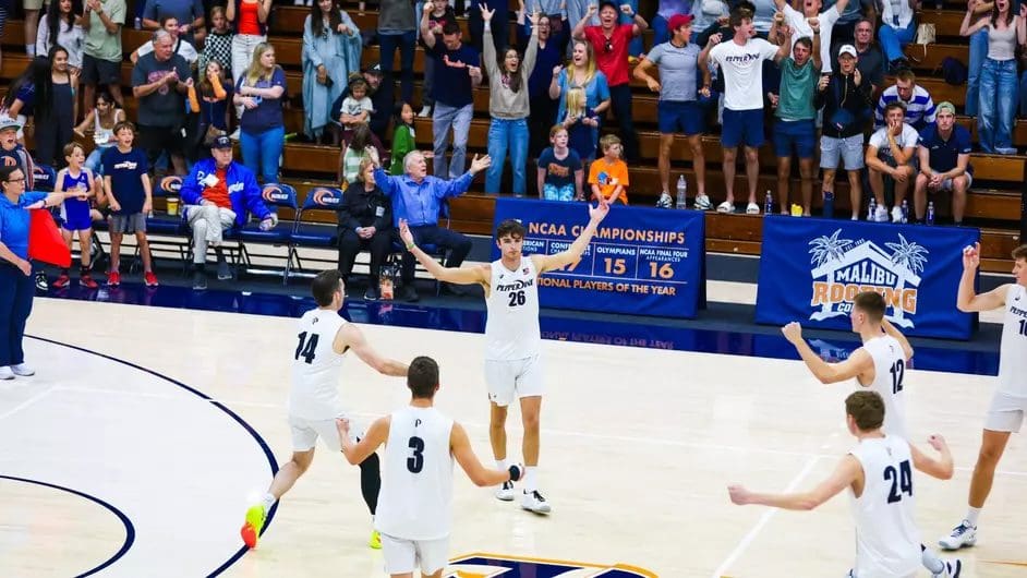 Waves men’s volleyball downs highly-ranked USC