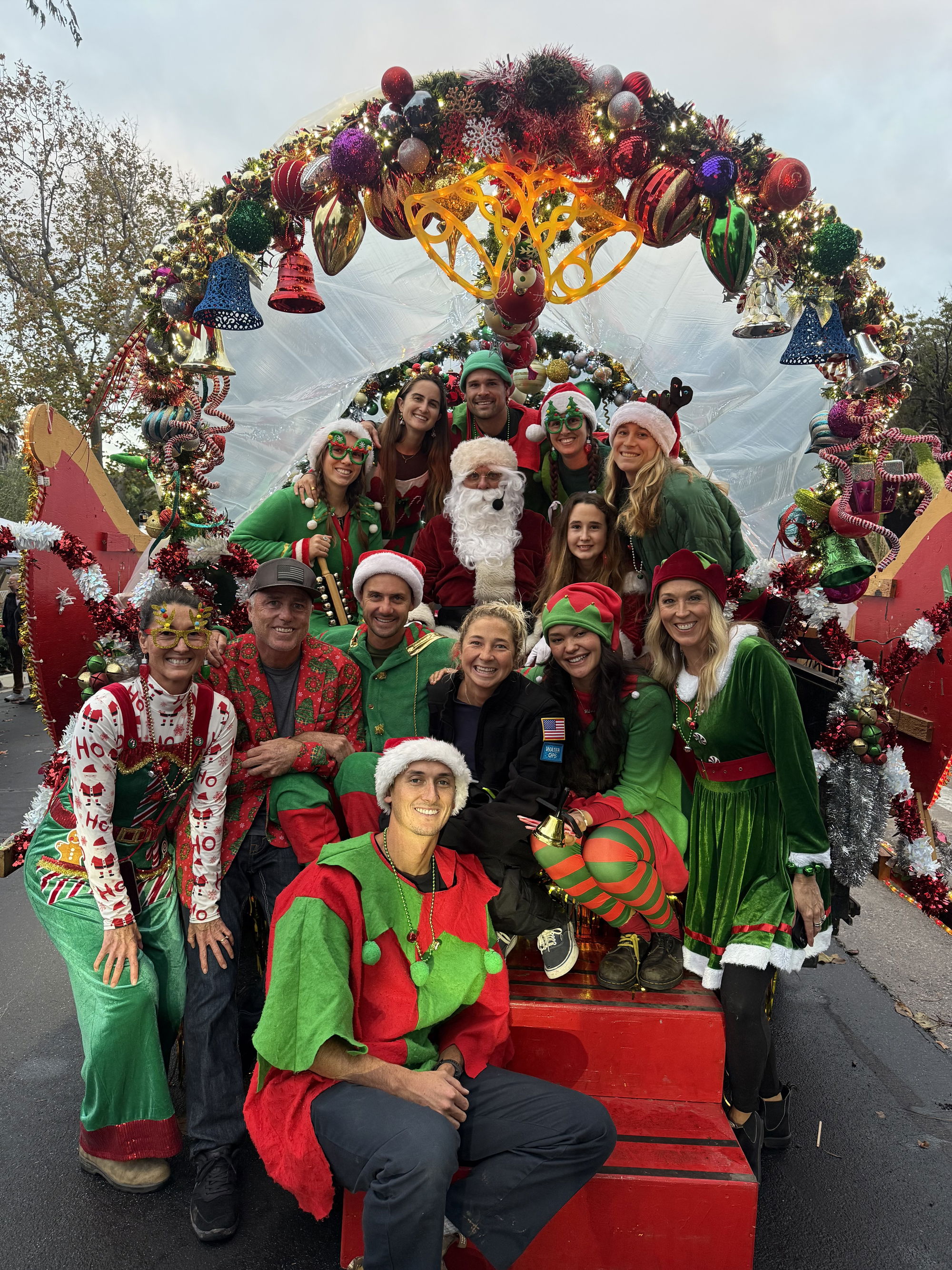 Malibu’s Santa Sleigh rolls on, rain or shine