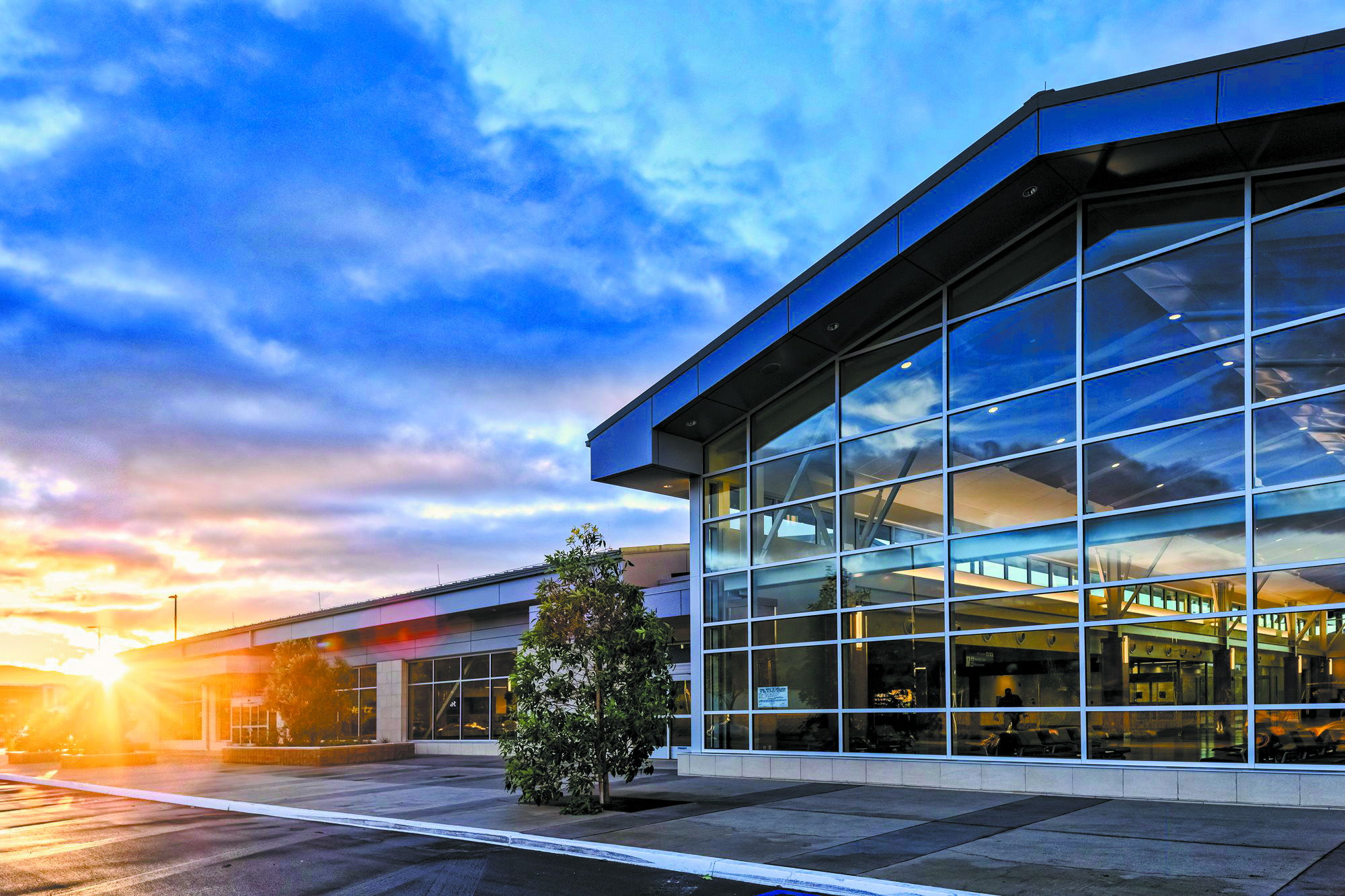 SLO County Airport celebrates record-breaking passenger total