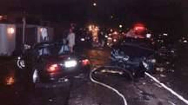 Tourists rescue victim from fiery car crash