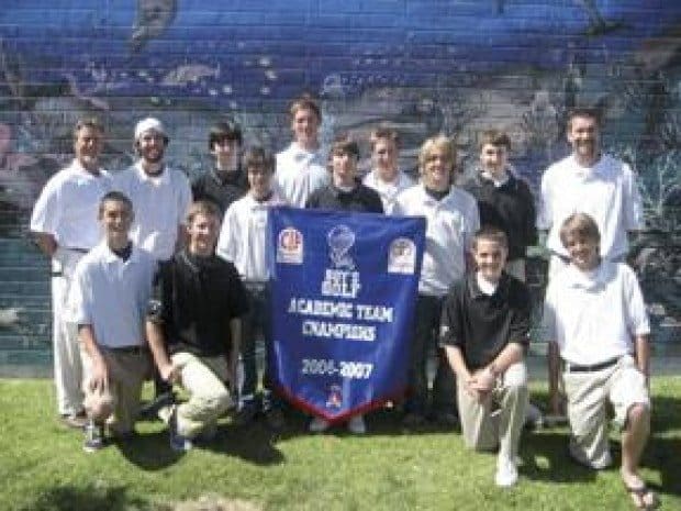 Golf team excels on and off the course