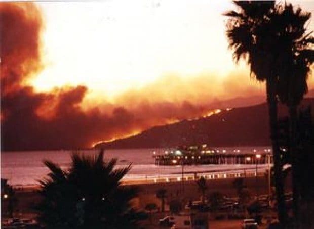 Deja vu: Malibu firestorm brings back painful memories of 1993 fires