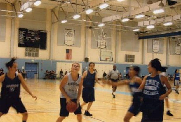 Girls' varsity basketball achieves