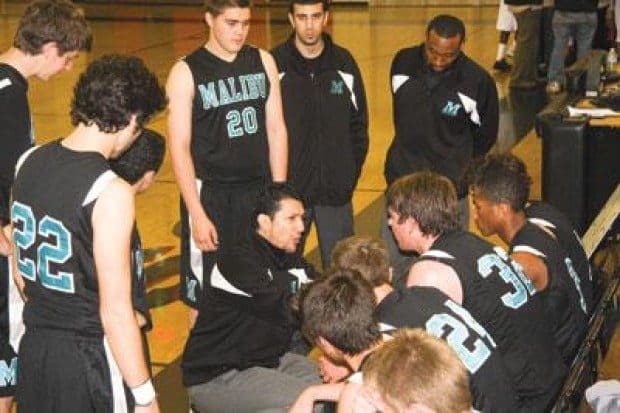 Malibu High boys' basketball win league title