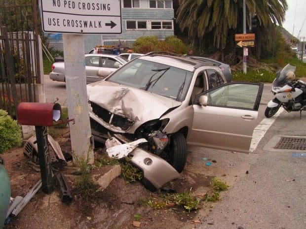 Man slams into traffic pole to end chase
