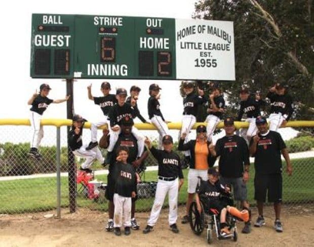 Giants defeat Dodgers on walk-off hit to win Little League championship