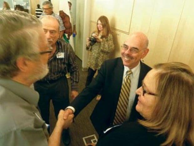 Waxman dishes the dirt on D.C. in Malibu talk