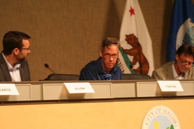 Study: Malibu school district possible