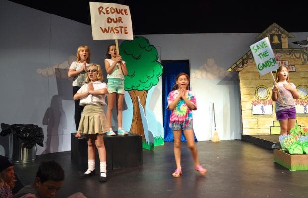 Kids' theatre troupe goes green