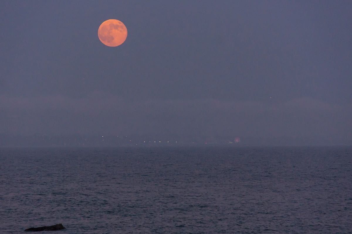 Best Shot: Supermoon Over Malibu Coast