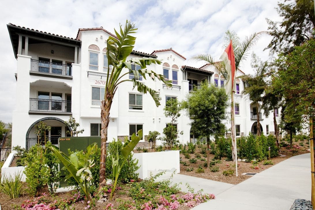Business Corner: Horizons at Calabasas