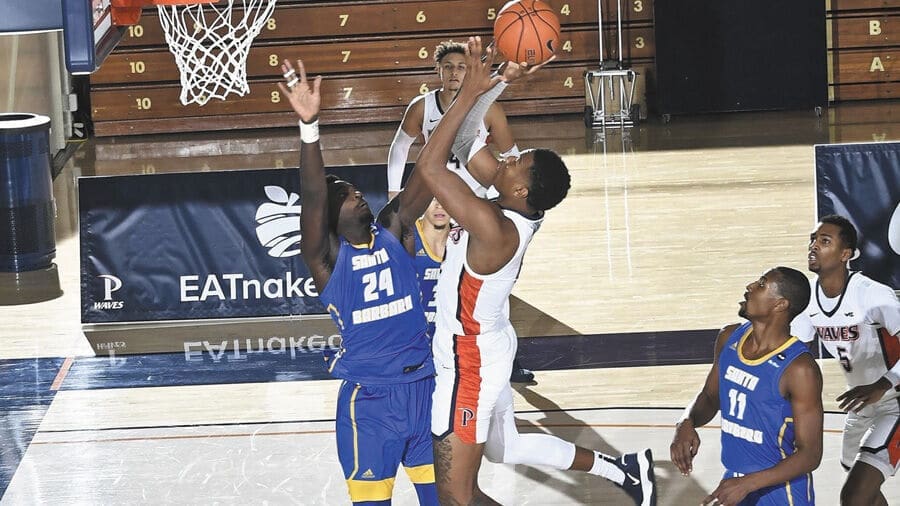 Waves Men’s Hoops Falls To UCSB