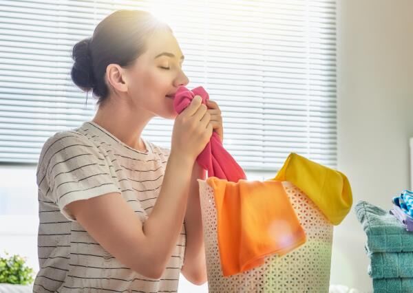 Keep Your Laundry Looking and Smelling Great All Summer Long