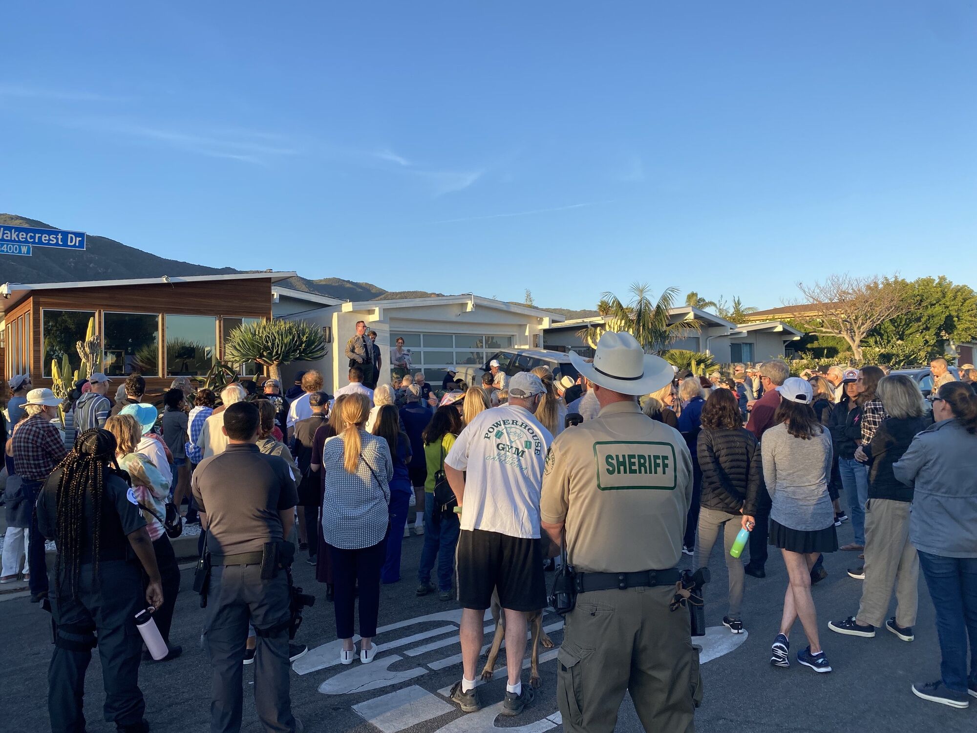 Malibu neighborhood mobilizes to fight crime
