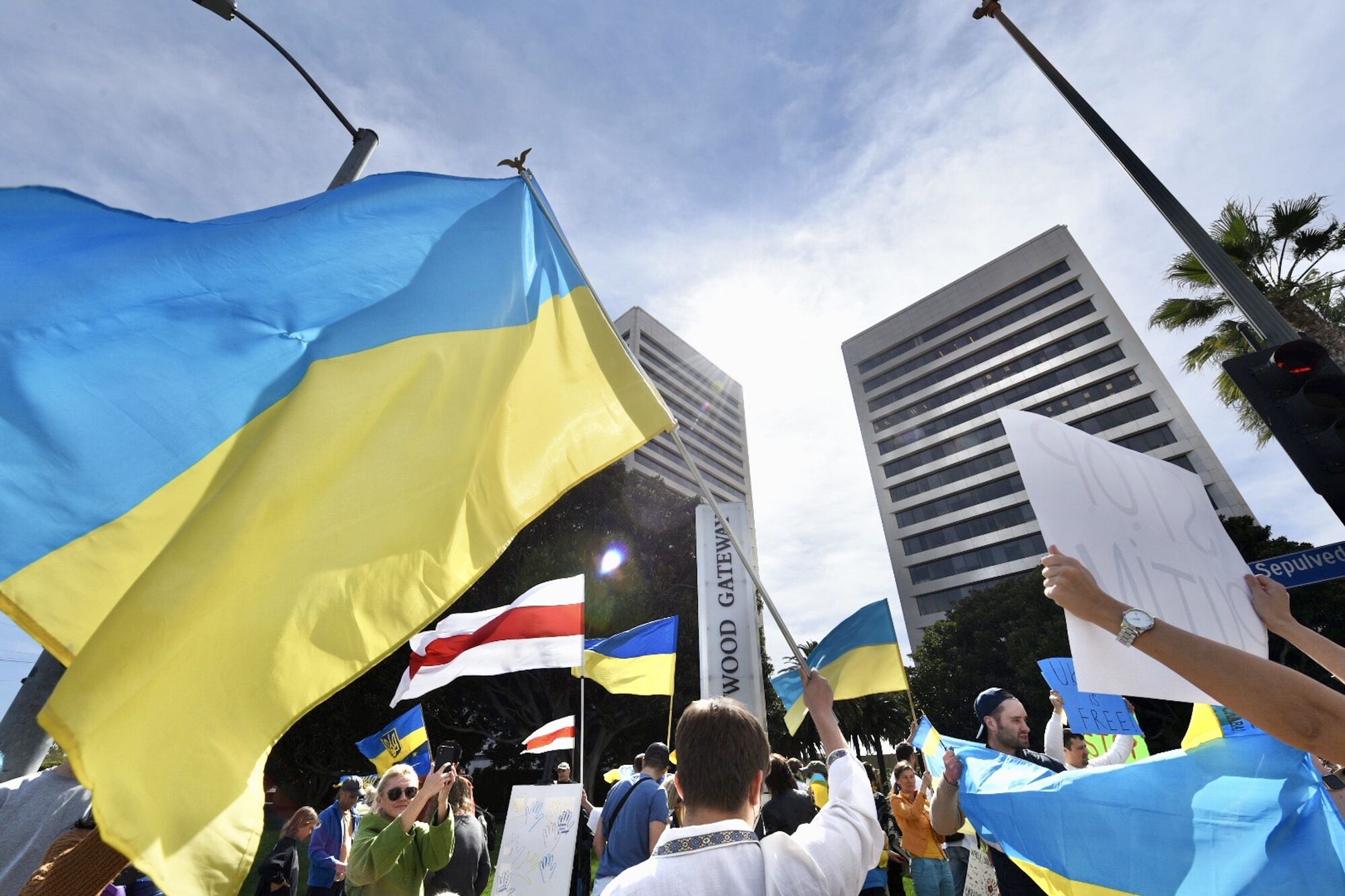 Demonstrations held to denounce Russia's Invasion of Ukraine
