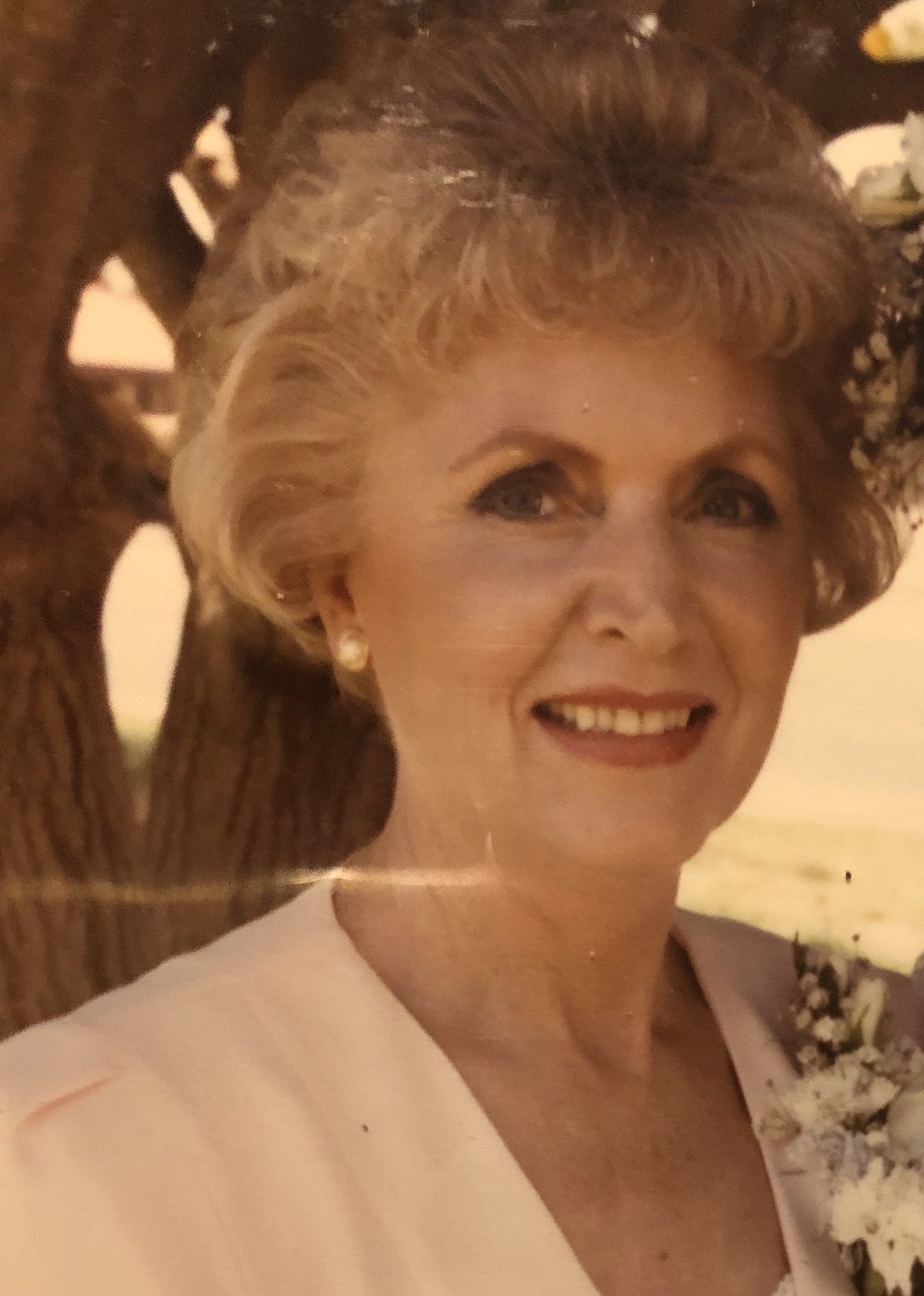 Obituary: Lois Robertson
