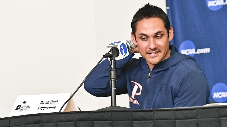 Hunt leaves Pepperdine men's volleyball for Texas