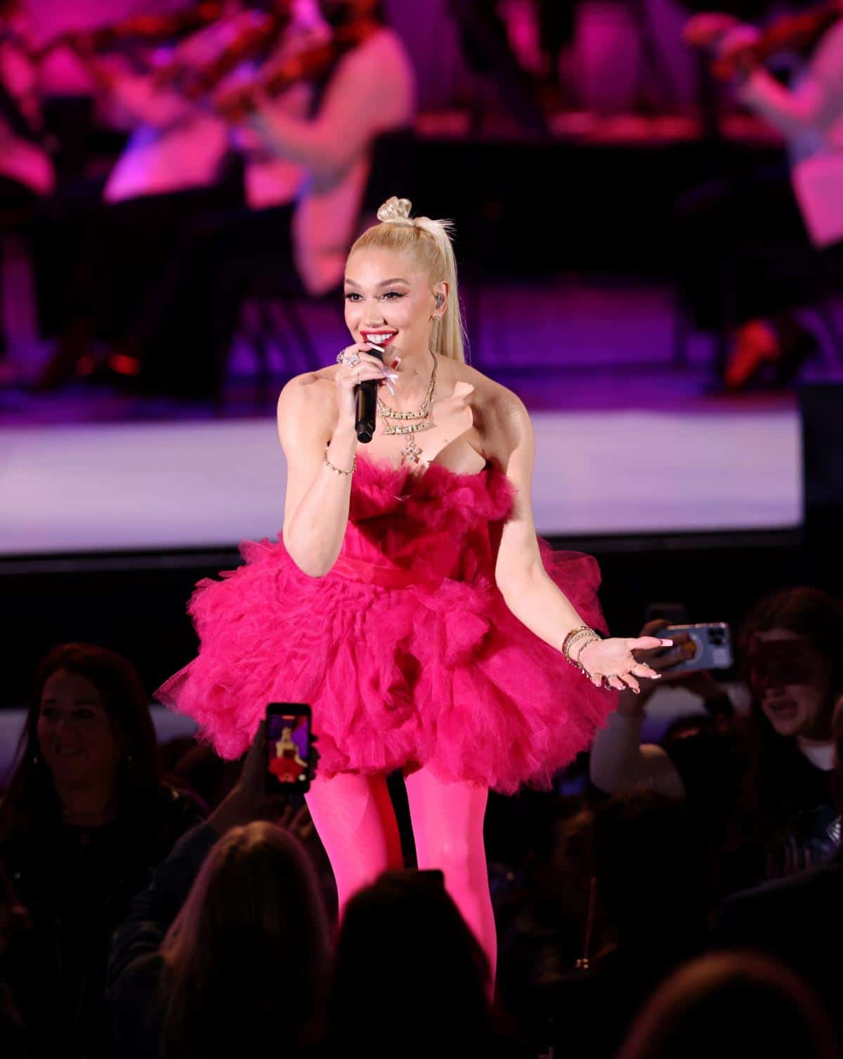 Malibu music fans rock out on star-filled night to mark the Hollywood Bowl's 100th season
