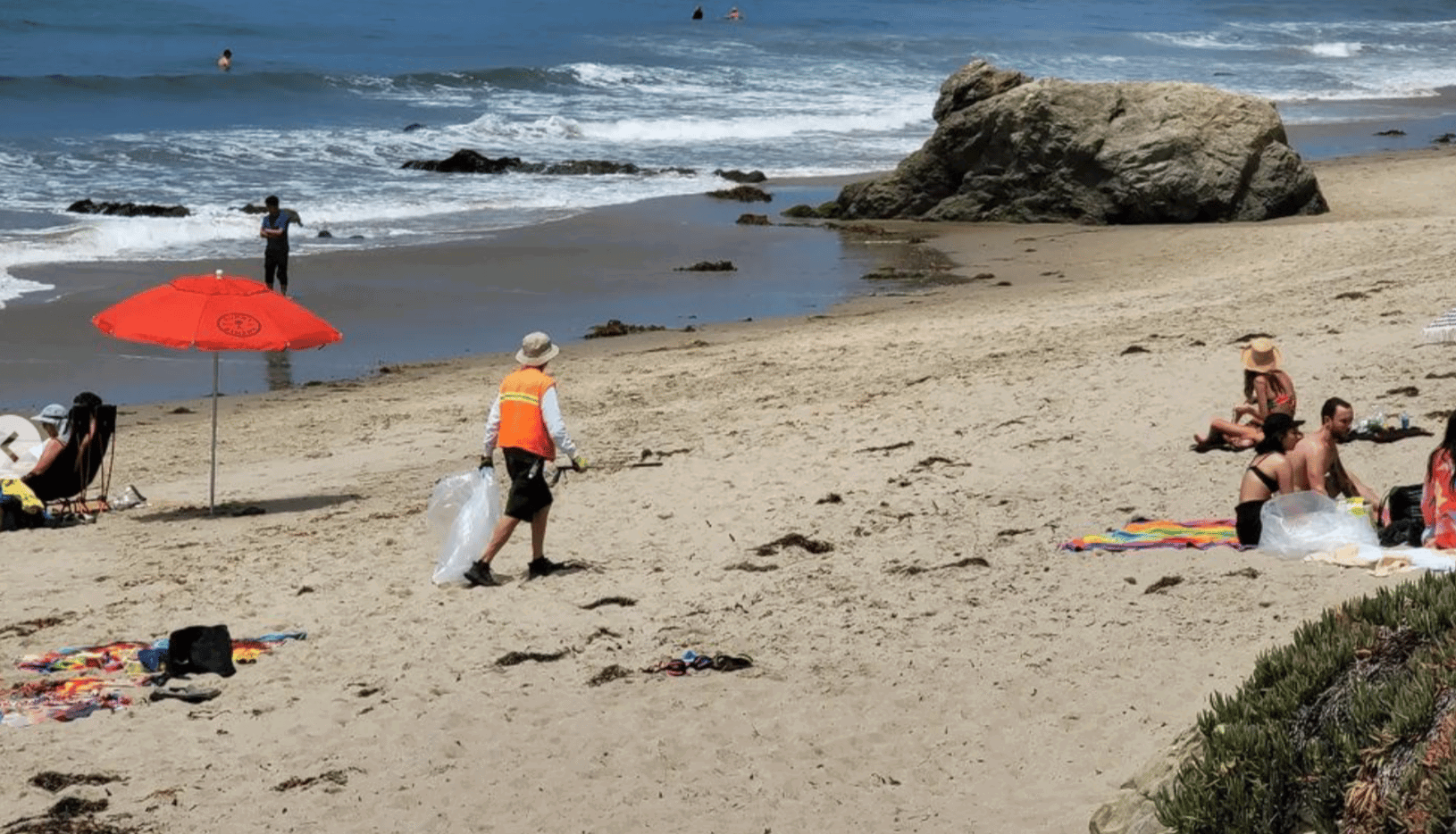 Mountain Recreation and Conservation Authority Clean up Malibu