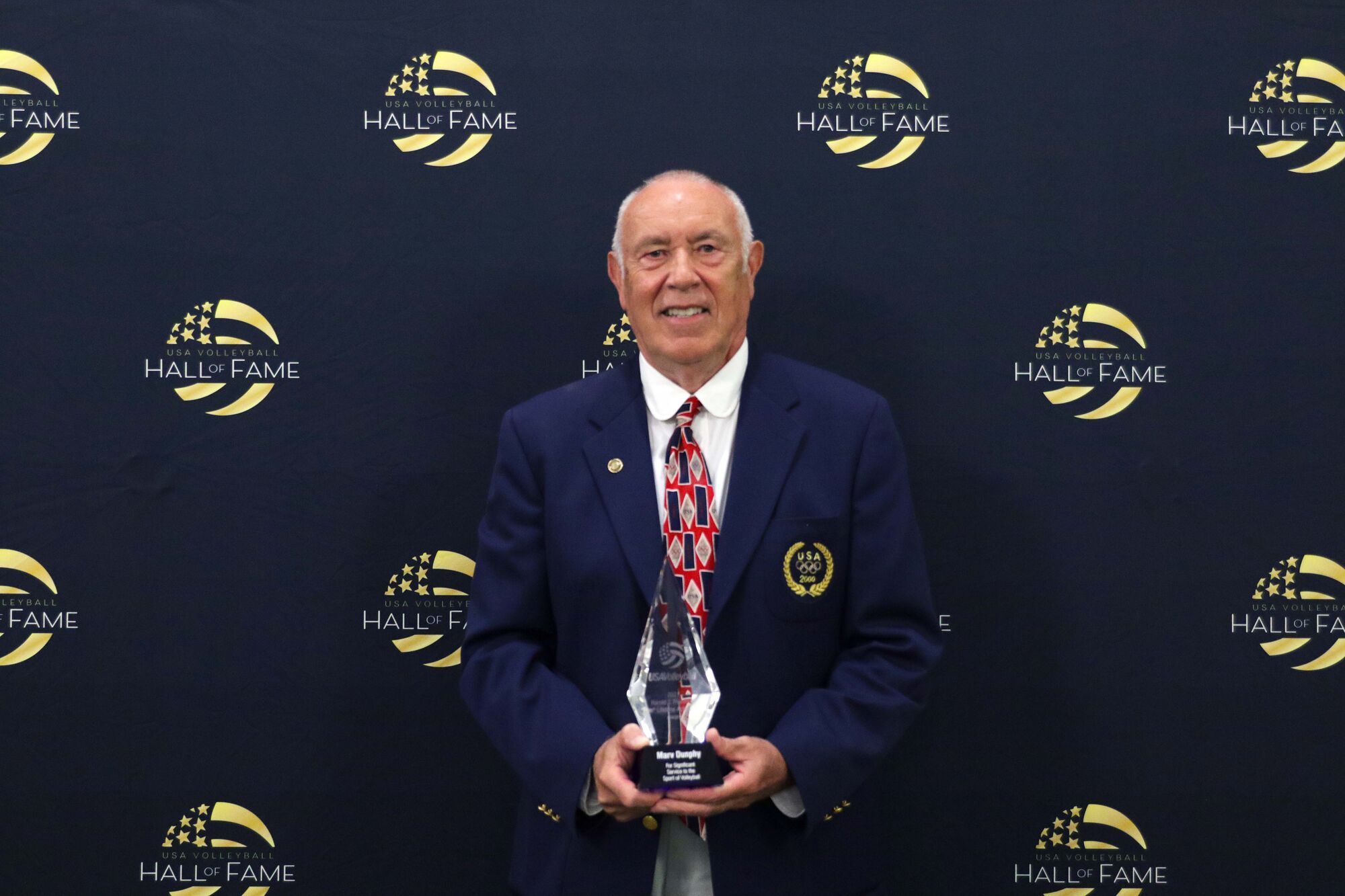 Dunphy receives USA Volleyball's lifetime achievement award