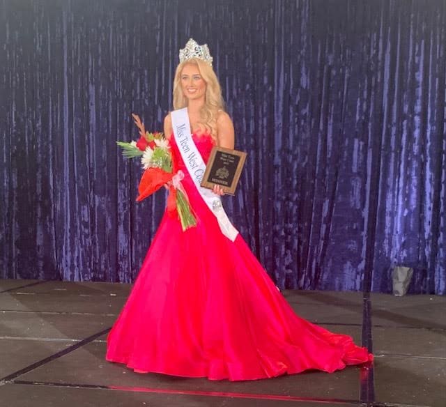 Malibu teen Rachel DeAngelis crowned Miss West Coast