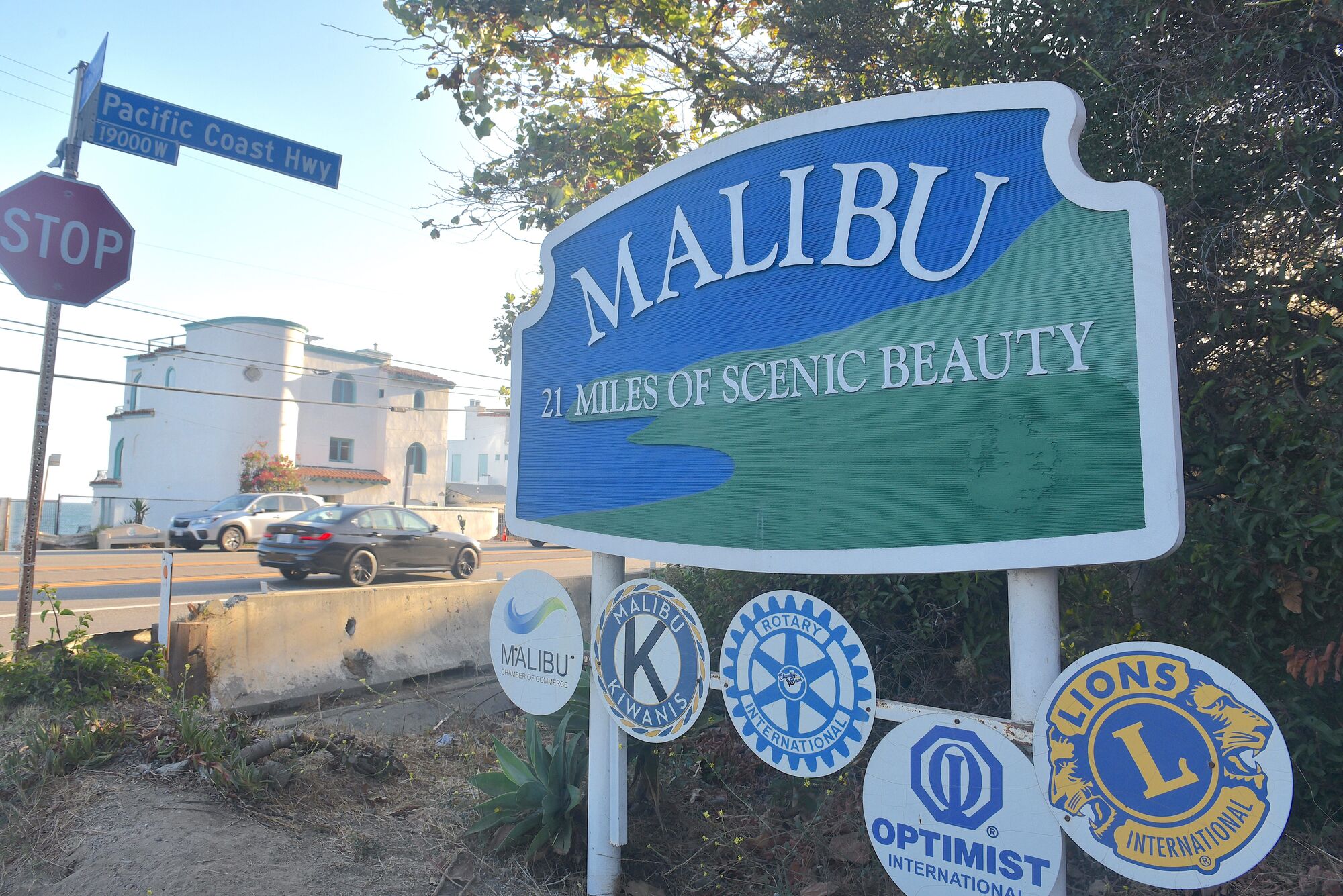 Male stabbed at Las Tunas Beach in Malibu