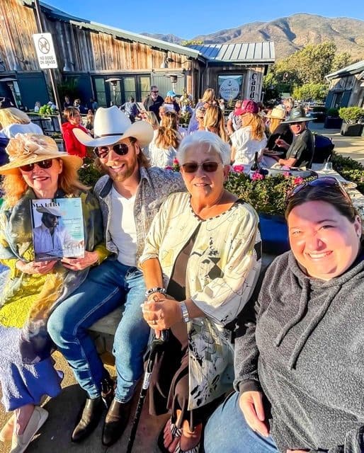 Community Spotlight: Concerts on the Green's with "MomaBu"