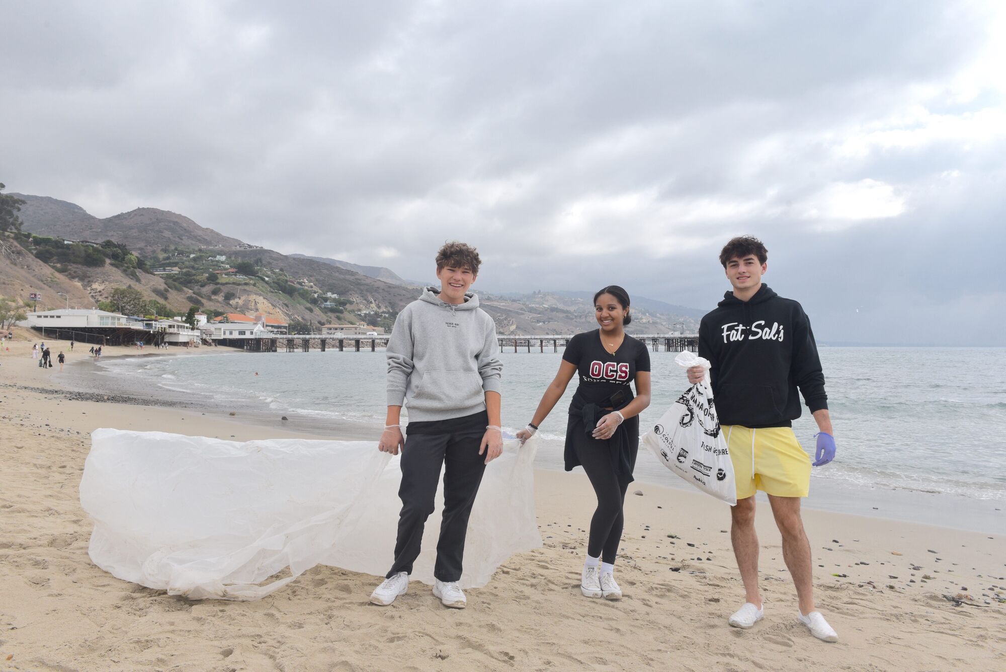 Volunteers take part in the 38th annual International Cleanup