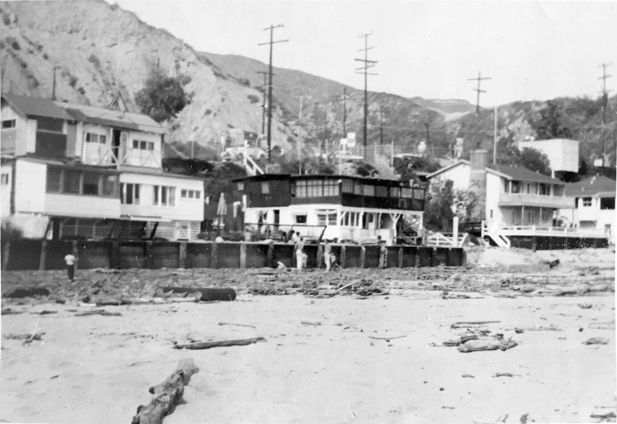 'Beach Houses Have More Fun'