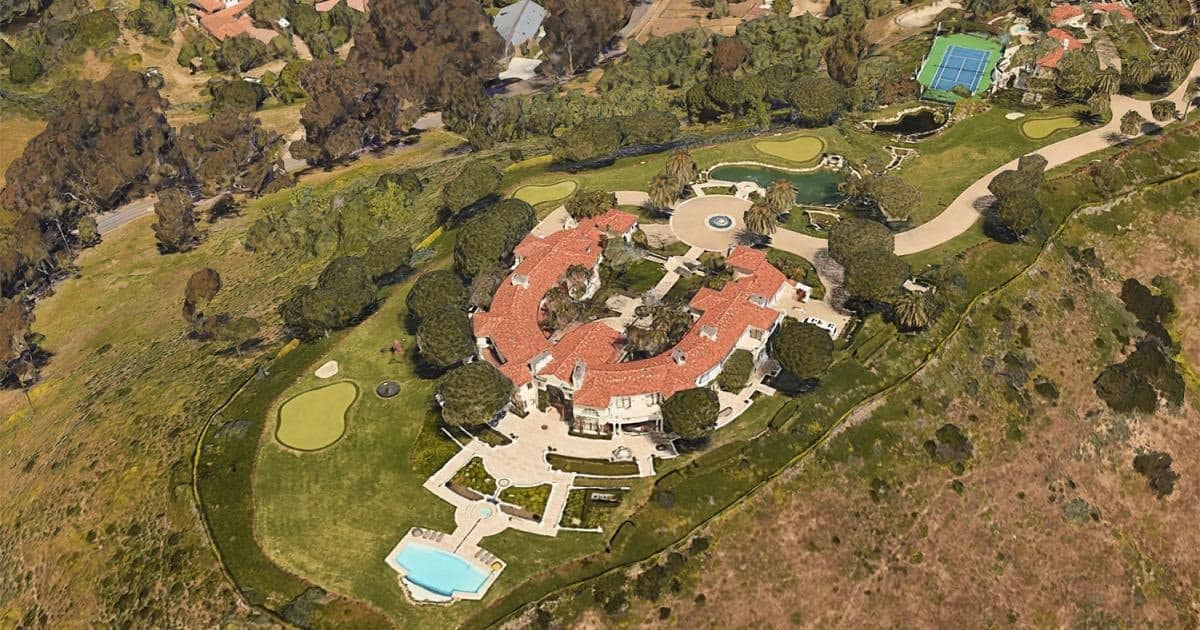 'Buying Beverly Hills' star sued for $35 million over Malibu mansion sale