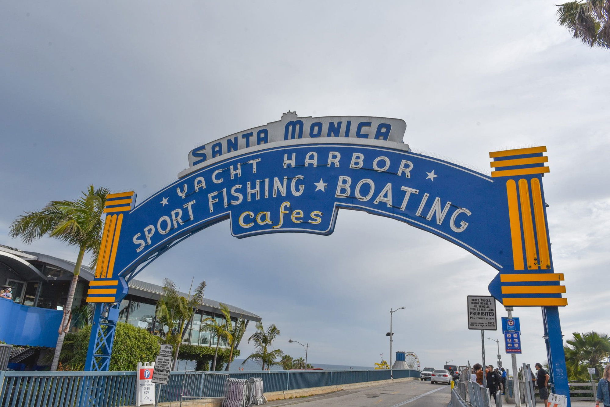 Bomb threat forces evacuation of Santa Monica Pier Monday Oct. 9